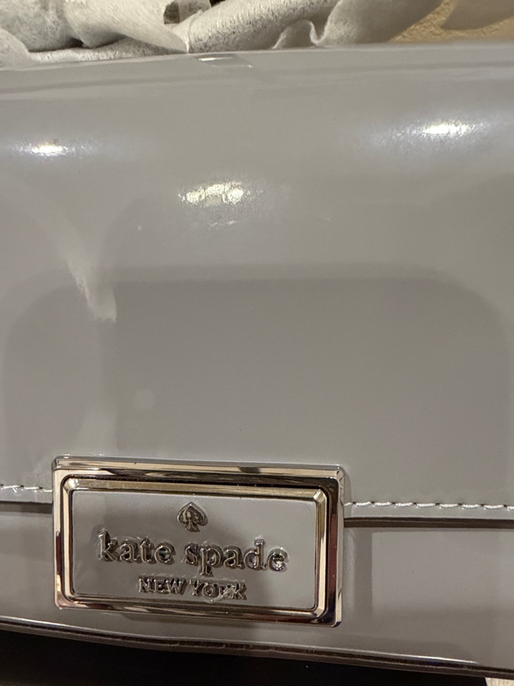 Kate Spade New York Reegan Patent Mini Flap Crossbody bag - Picture 3 of 7